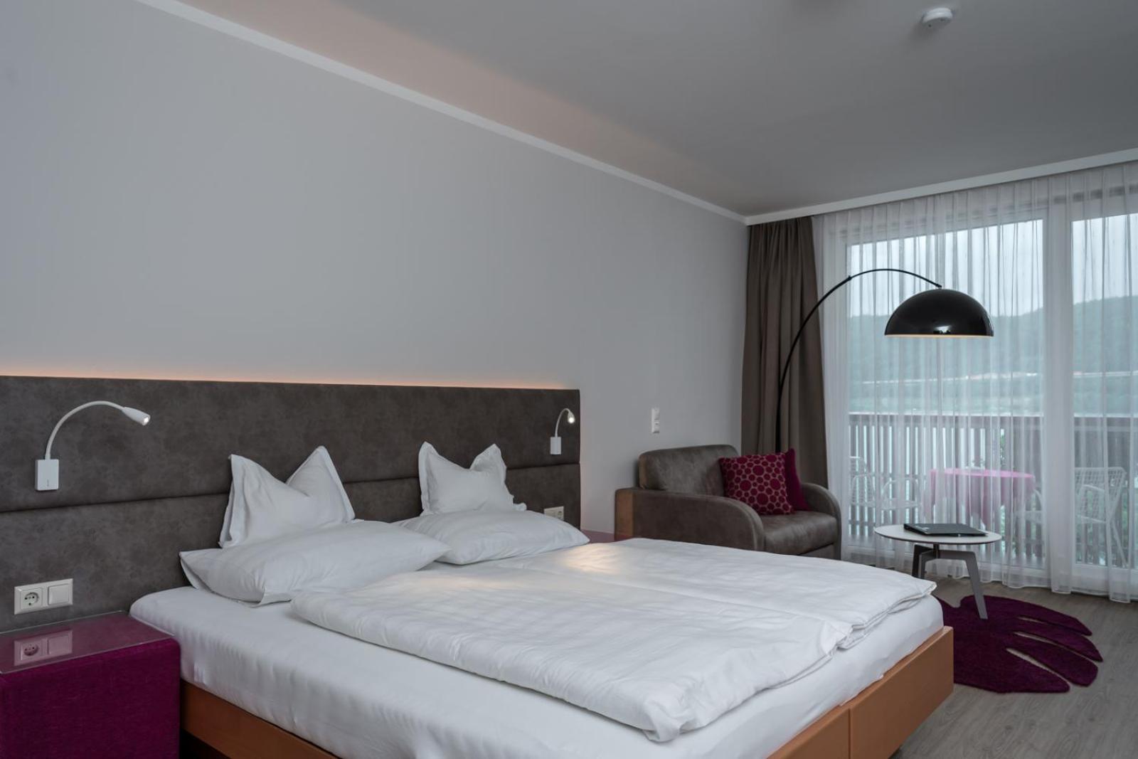 Seehotel Vinzenz เวลเดน อัม เวิร์ทเทอร์ซี ภายนอก รูปภาพ